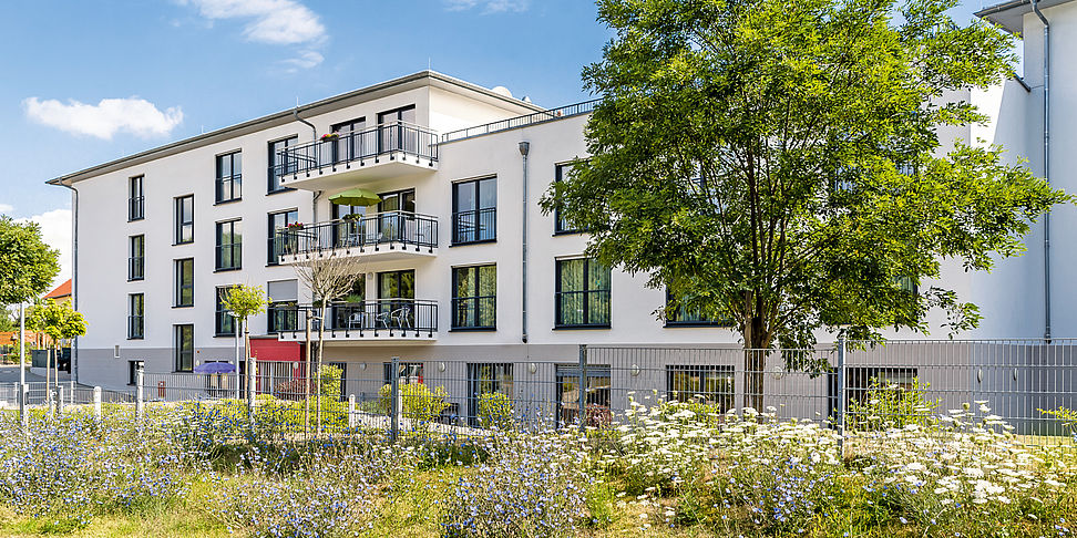 Das Pflegeheim Wöllstadt in der Frontalansicht