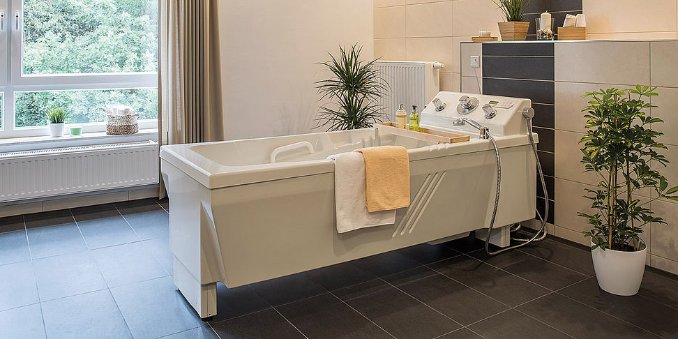 Im Stationsbad des Altenheim Mücke können Sie bei einem Therapiebad entspannen.