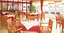 Das einladende und stilvolle Restaurant im Pflegeheim Diedorf