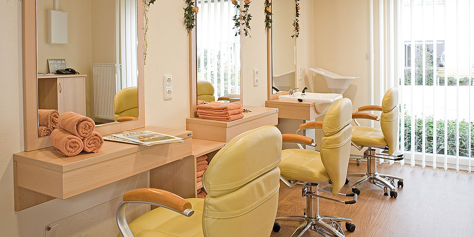 Der hauseigene Friseursalon im Pflegeheim Vaihingen.