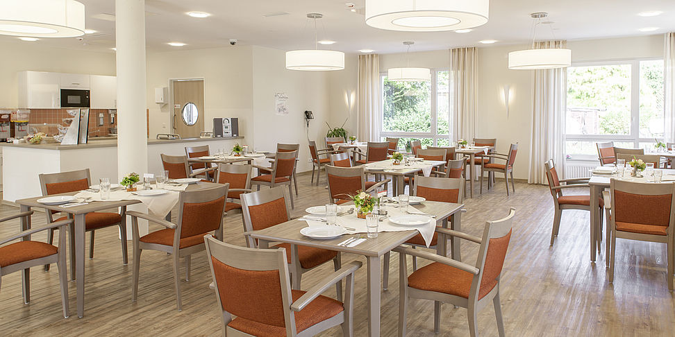 Das einladende und stilvolle Restaurant im Pflegeheim Kürten