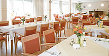 Das einladende und stilvolle Restaurant im Pflegeheim Kaiserslautern