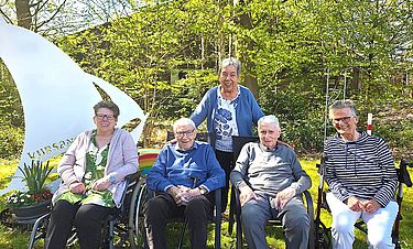 Monika Lege, Horst Hening, Hannelore Heyden, Hans-Jürgen Rudolph und Susanne Rehmke (v.l.n.r.) werden als neuer Heimbeirat das Miteinander im Domizil Buchholz fördern und mitgestalten.