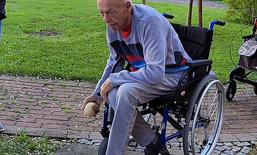 Thaddäus Trzoska ist 78 Jahre alt und mit Eifer bei der Sache
