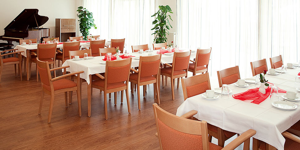 Das einladende und stilvolle Restaurant im Pflegeheim Guetersloh