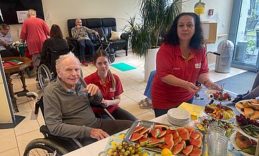 Auch das Verpflegungsangebot hat olympisches Niveau: Begleitet wurde die Veranstaltung mit Erfrischungsgetränken und einer Früchteoase.