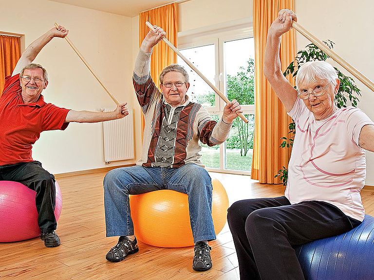 Ein breites Angebot an Aktivitaeten im Kursana Pflegeheim