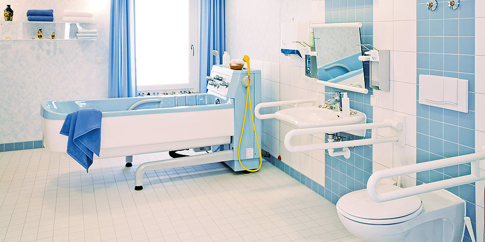 Im Stationsbad des Altenheim Kaiserslautern können Sie bei einem Therapiebad entspannen.